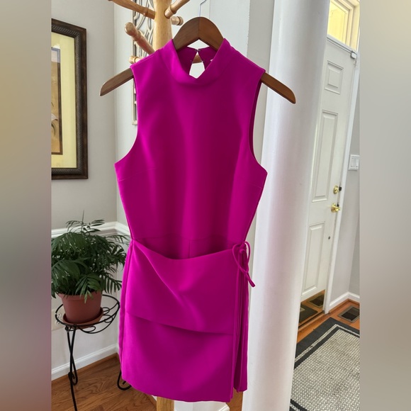 AMANDA UPRICHARD Dresses & Skirts - Gorgeous AMANDA UPRICHARD REED Romper Pink, Small